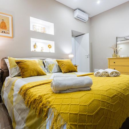 La Casa Di Bianca - Modern Suites Near Plebiscito 나폴리 외부 사진