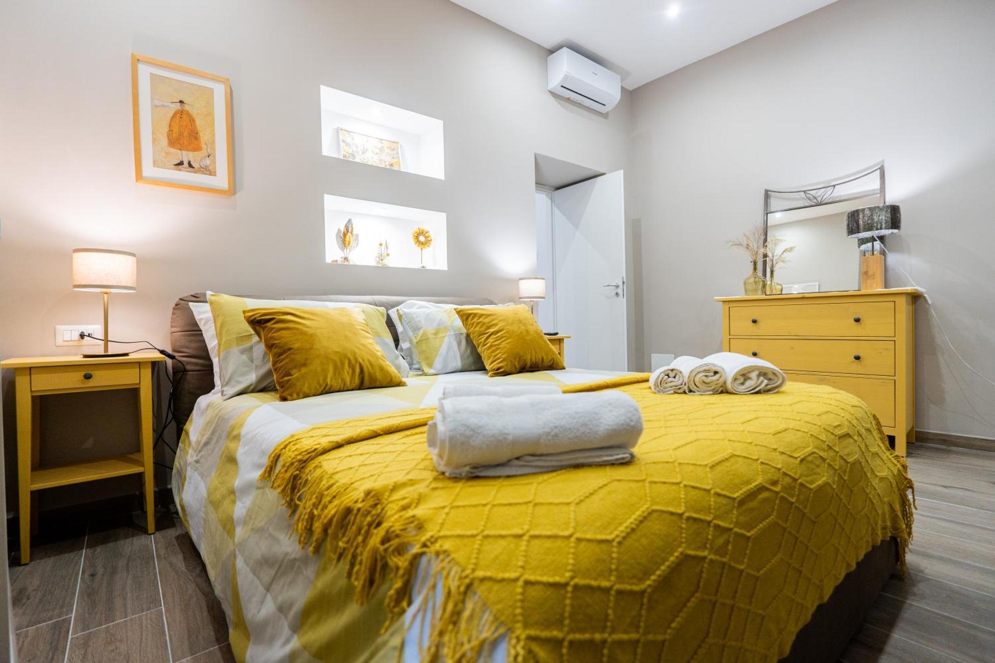 La Casa Di Bianca - Modern Suites Near Plebiscito 나폴리 외부 사진
