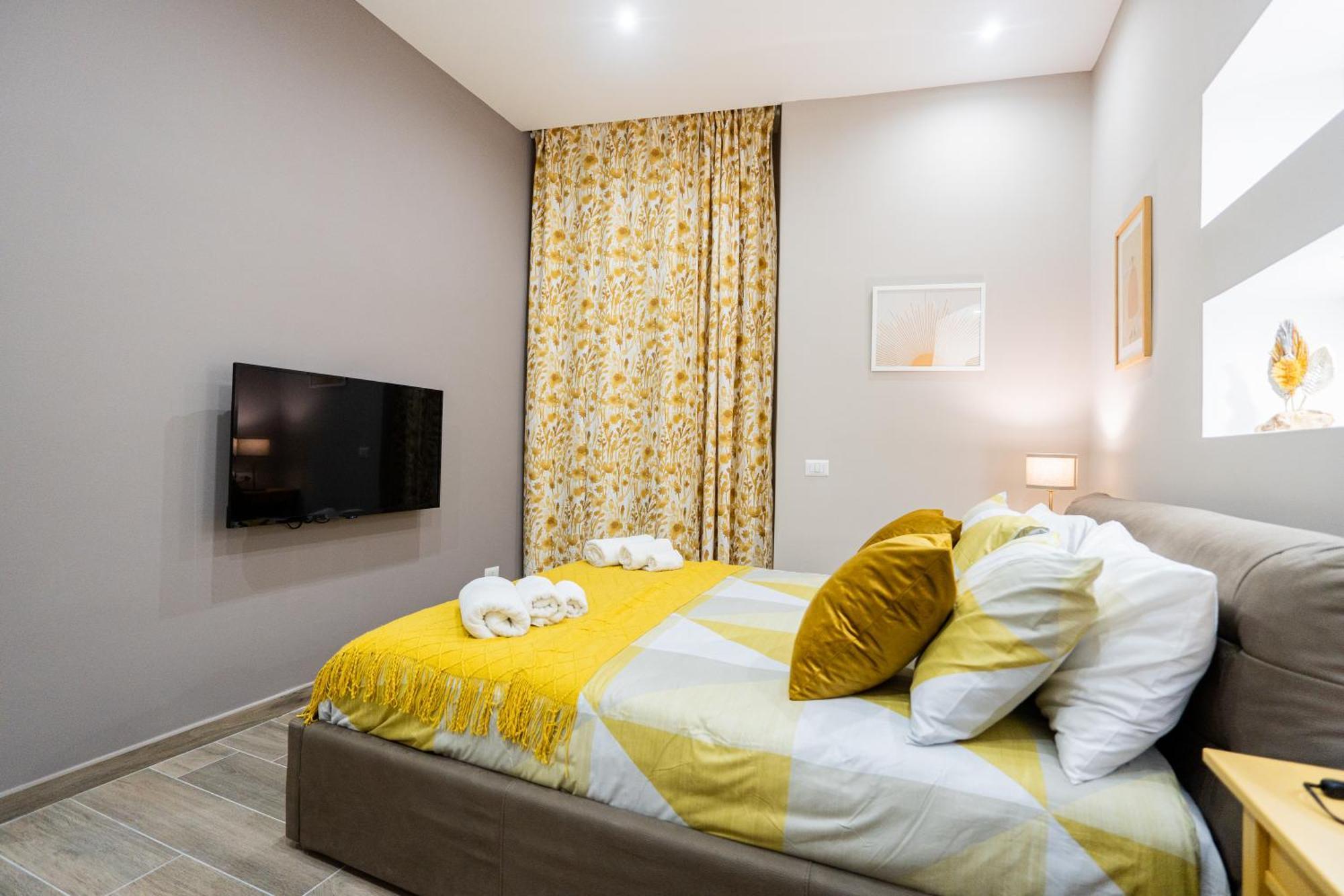 La Casa Di Bianca - Modern Suites Near Plebiscito 나폴리 외부 사진