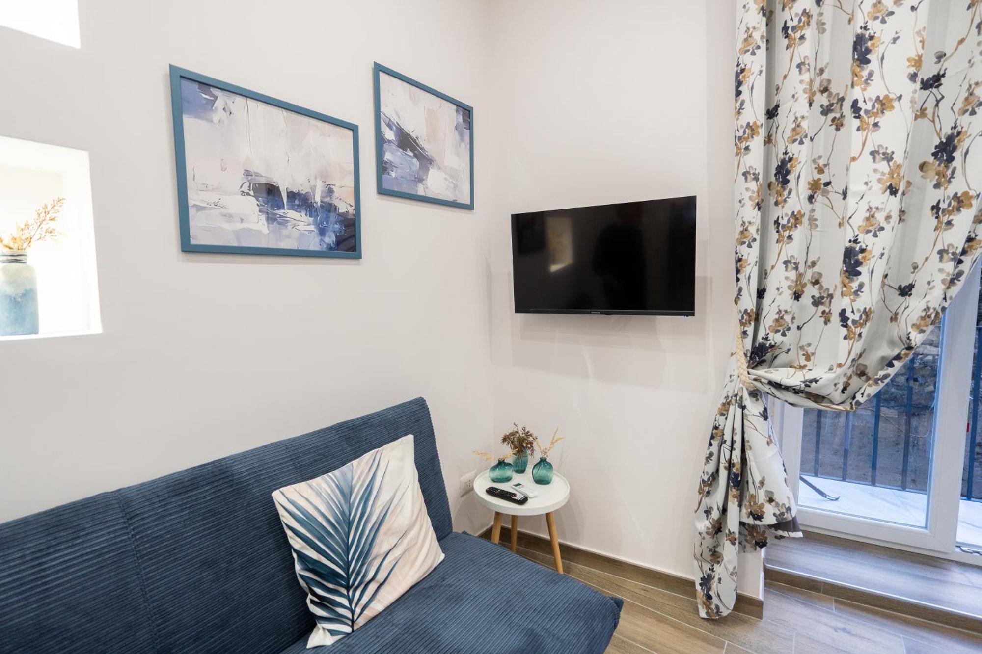 La Casa Di Bianca - Modern Suites Near Plebiscito 나폴리 외부 사진