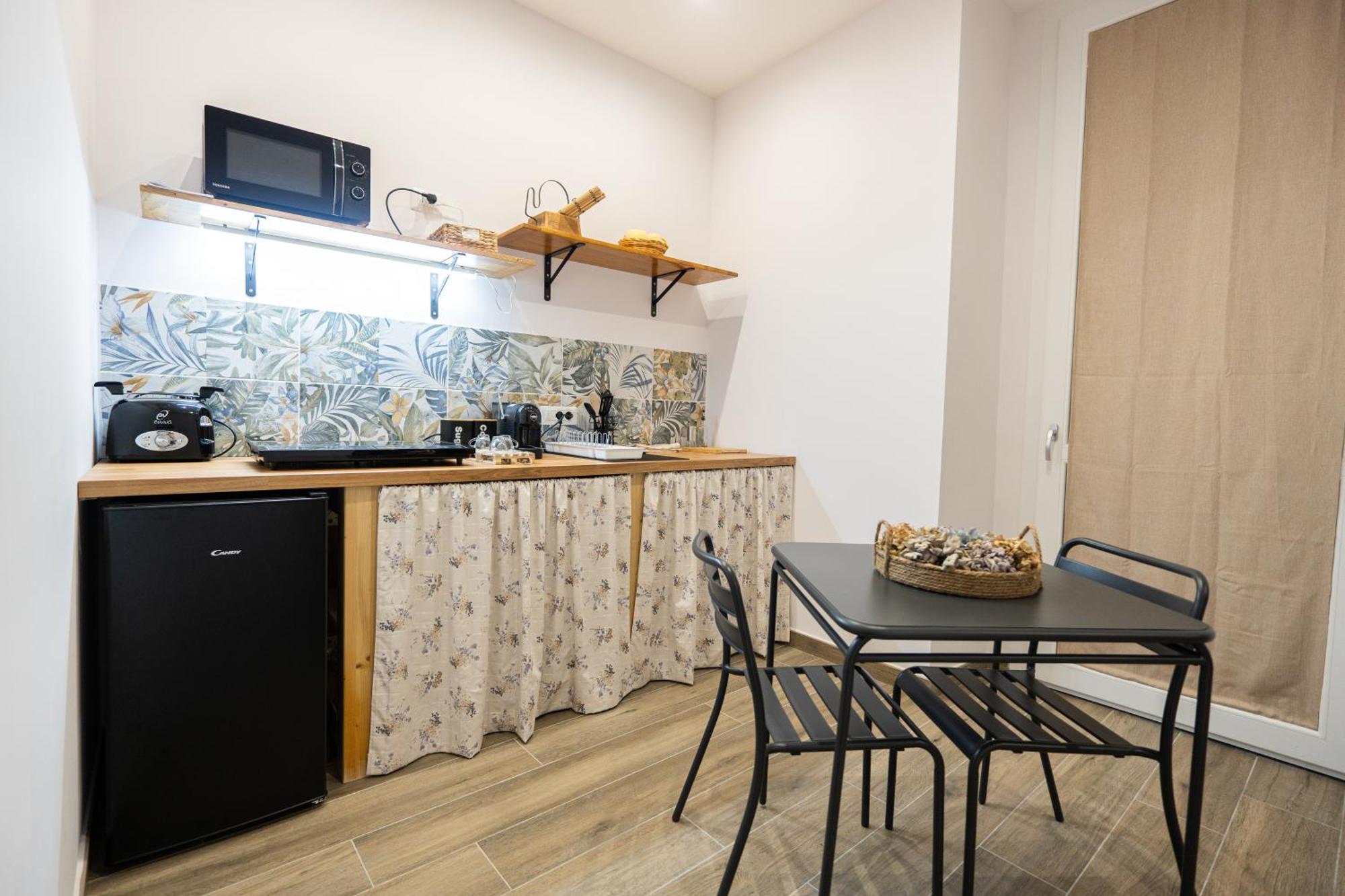 La Casa Di Bianca - Modern Suites Near Plebiscito 나폴리 외부 사진