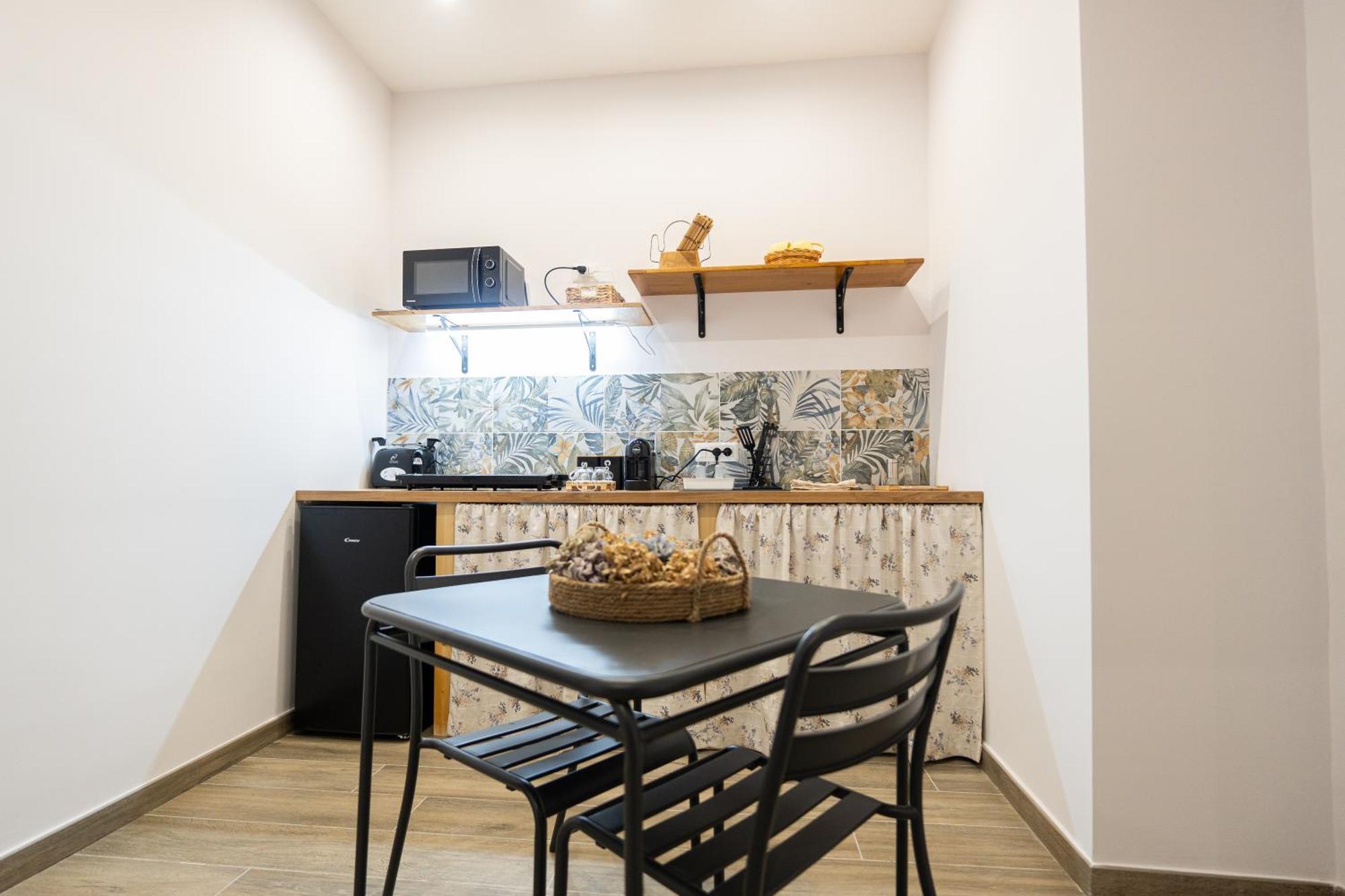 La Casa Di Bianca - Modern Suites Near Plebiscito 나폴리 외부 사진