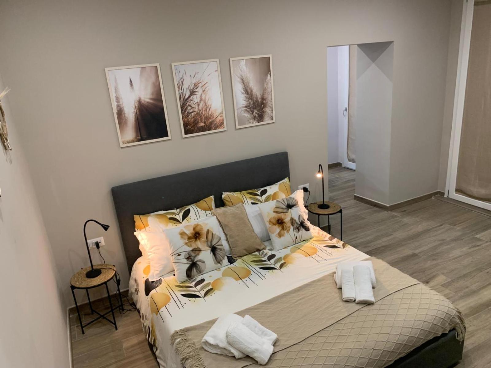 La Casa Di Bianca - Modern Suites Near Plebiscito 나폴리 외부 사진
